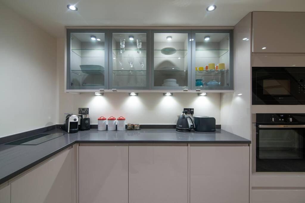 Luxury Coach House Next To Woodland In Knutsford 빌라 외부 사진
