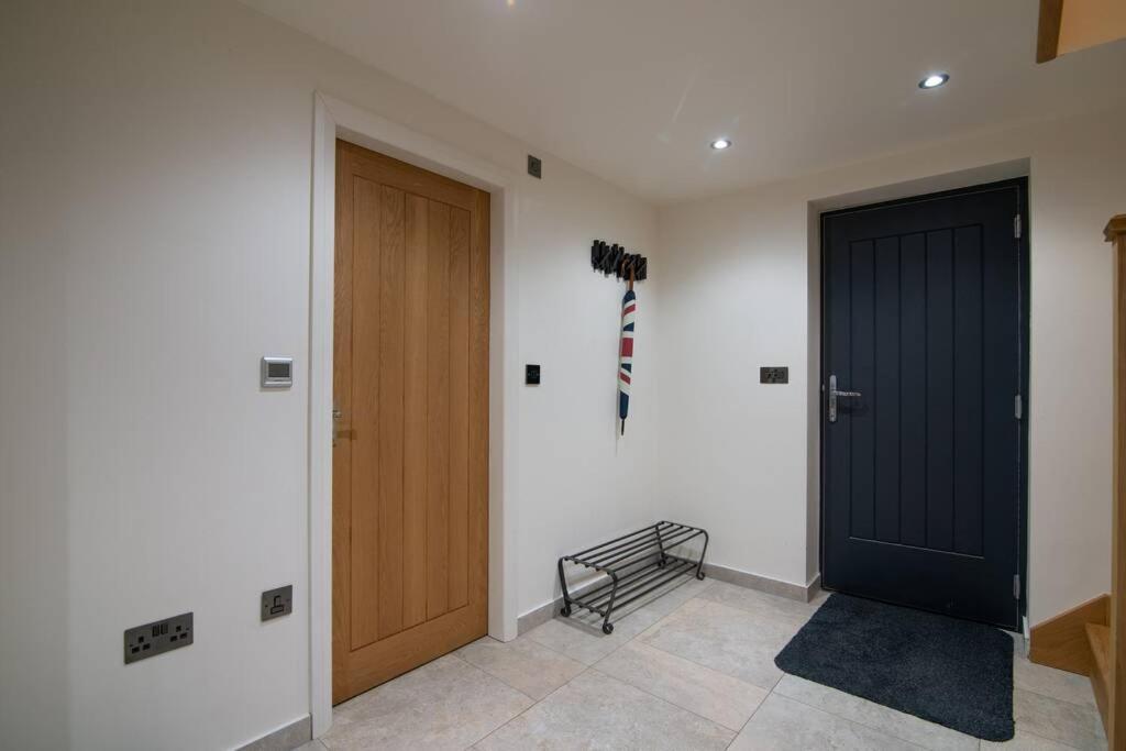 Luxury Coach House Next To Woodland In Knutsford 빌라 외부 사진