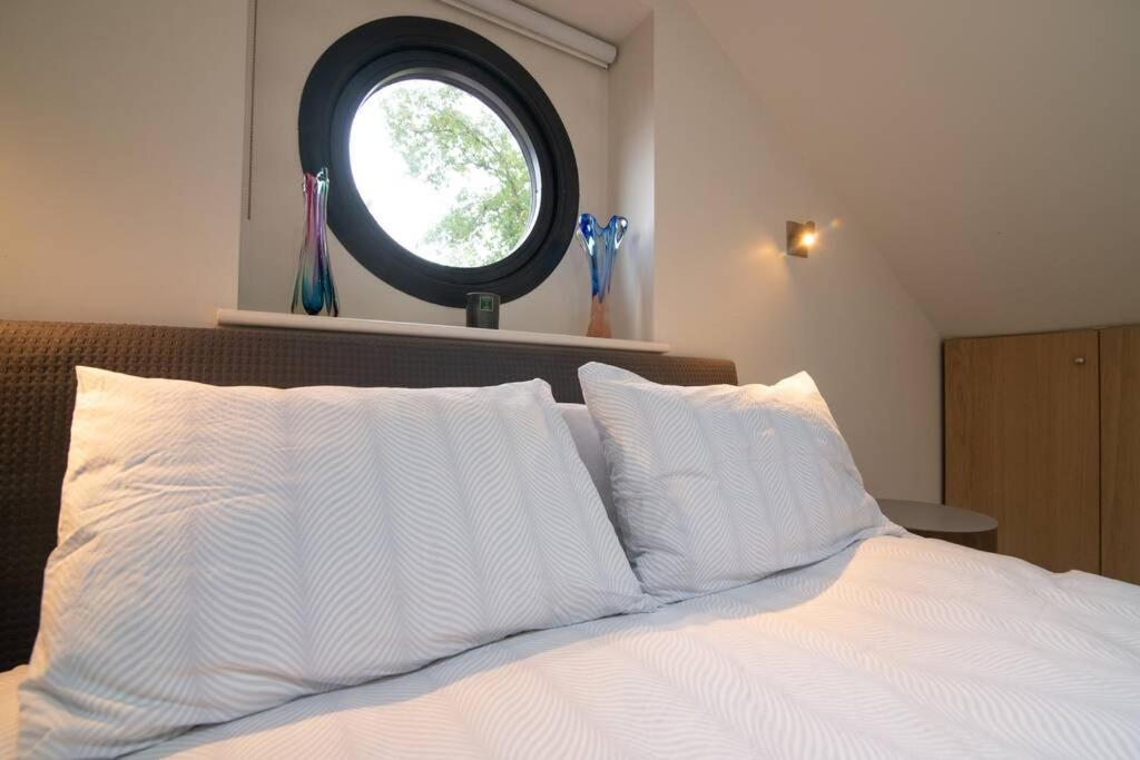 Luxury Coach House Next To Woodland In Knutsford 빌라 외부 사진