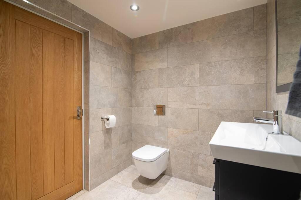 Luxury Coach House Next To Woodland In Knutsford 빌라 외부 사진