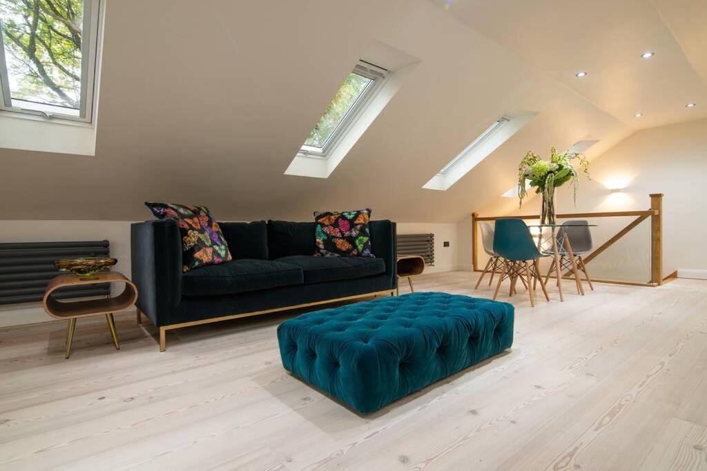 Luxury Coach House Next To Woodland In Knutsford 빌라 외부 사진