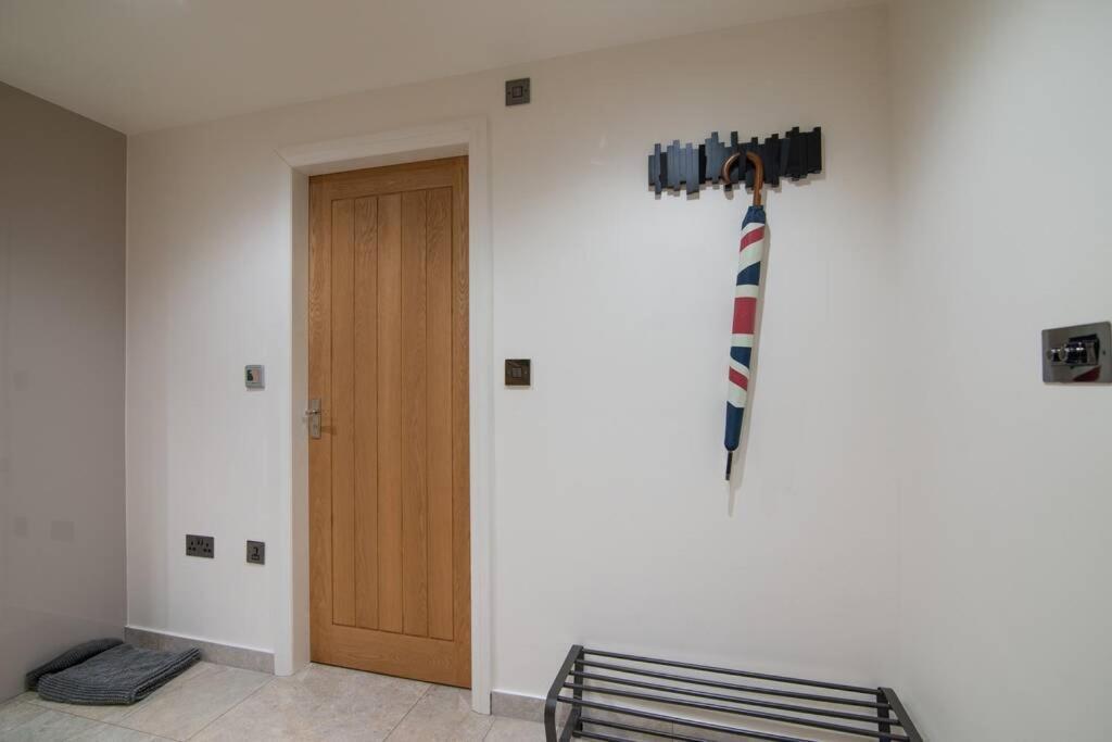 Luxury Coach House Next To Woodland In Knutsford 빌라 외부 사진