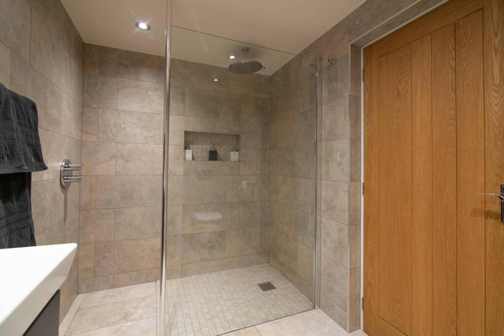 Luxury Coach House Next To Woodland In Knutsford 빌라 외부 사진